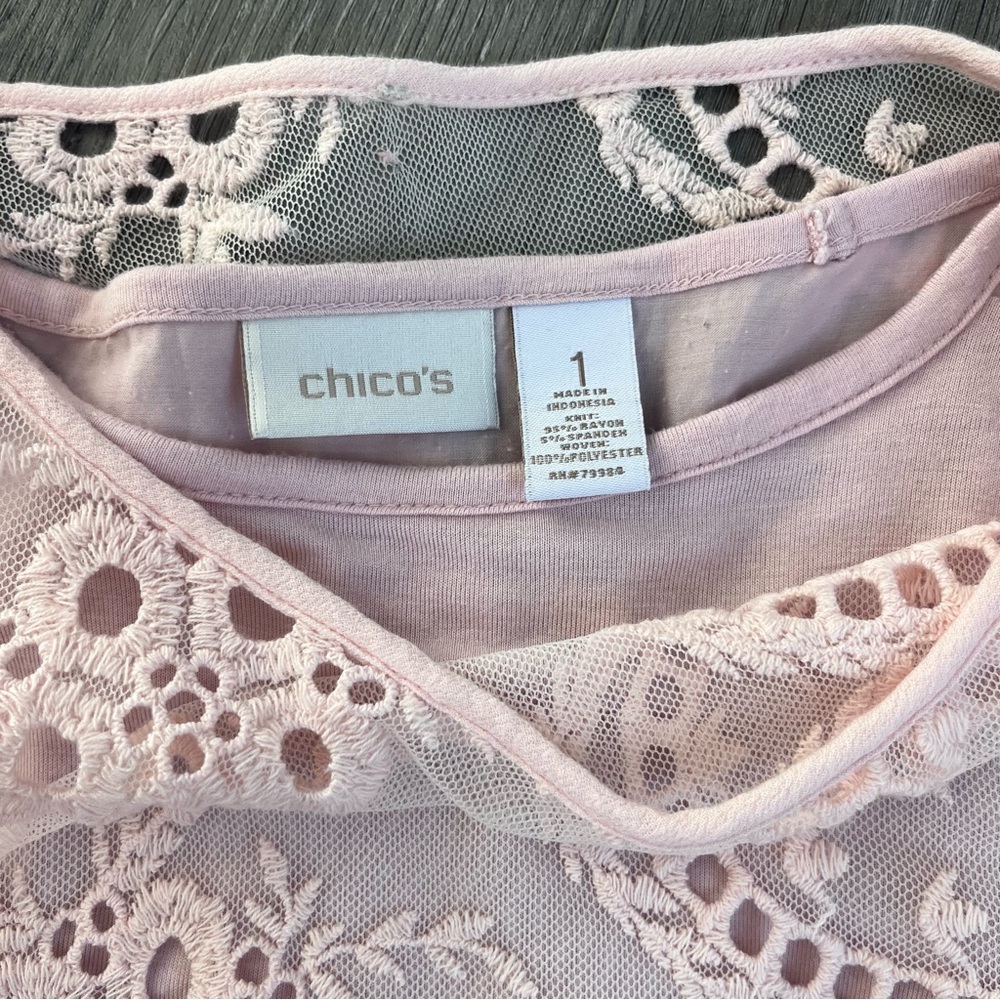 Chico's Light Pink Lace Blouse Size 1/US Medium - Picture 4 of 7